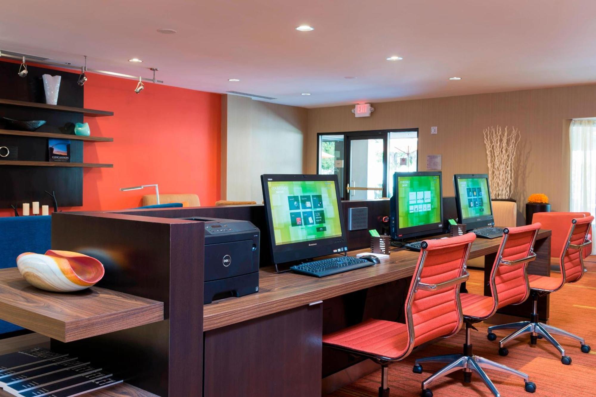 Courtyard By Marriott Livermore Buitenkant foto